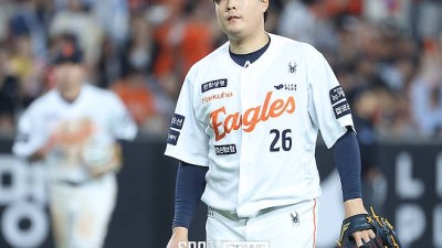 '강백호 100억 투자 대가는 컸다' 한화 돌풍 주역이 보상선수 될줄이야 야구 잘 하려니까 또 이적을…