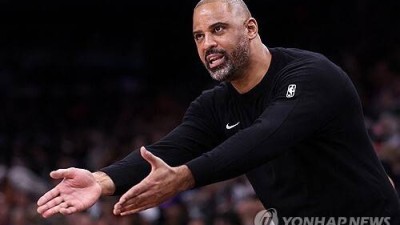 '연장에만 오심 3개!' 심판이 뺏어간 승리, 분노한 우도카 감독