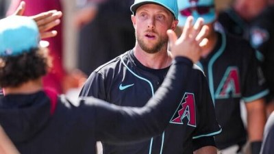 설마 다저스였나...아니면 이정후의 샌프란시스코? KBO 출신 켈리, 서부 팀으로부터 740억 제안 받아