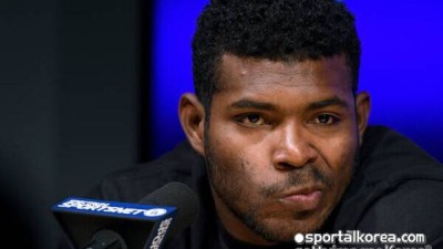 '대충격' 키움이 이런 외국인 선수를 데려왔다니...! 美 매체 선정 MLB 전설 커쇼와 함께했던 최고의 후보 외야수로 등장