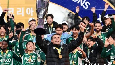 '전북 우승' 포옛 감독 깜짝 발언!…한국 축구? 공을 너무 빙빙 돌려→기술 좋은데 직선 공격 부족