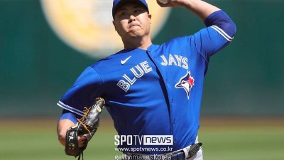 캐나다에 다시 류현진 소환된 이유…류현진에게 배웠어 440억 투수 된 폰세의 감사 인사