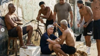 히샬리송의 못 말리는 쏘니 사랑→SNS에 질투하는 사람들은 거짓말이라 하겠지 사진 게시