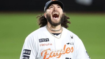 한국은 가족 같았지만 일본은 아니었다 폰세 日에서 2군 전전 이유 있었다