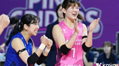 '김연경 은퇴+日 감독 부임' 흥국생명 어떻게 바뀌고 있나…7년차 이 선수 답했다 많이 달라진 부분 있다