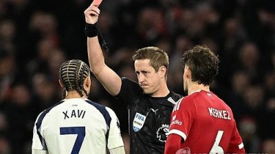 축구 맞아? 토트넘, UFC급 난투극의 최후…시몬스·로메로 퇴장→9명으로 싸운 끝에 홈에서 리버풀에 1-2 패배