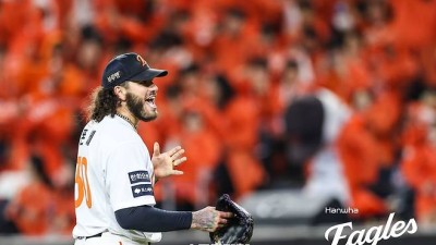 폰세 “동료가 실책해도 ‘괜찮아’라고 위로하는 KBO, 내가 가장 나다울 수 있었던 장소”