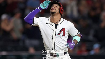 간판스타 트레이드 무산 위기…'카드가 안 맞는다' 얼마나 원하길래