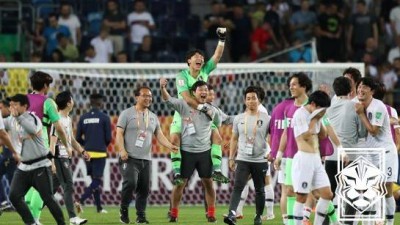 [오피셜] 韓 최초 U-20 월드컵 결승+AG 3연패 주역 GK, '7회 우승' 2부 명문팀 입단한다... 성남, '국대급 수문장' 이광연 영입