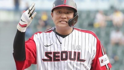 야구판을 씹어 먹을 것 韓 레전드 타자가 점찍고 차명석 단장이 믿는 '상무→잠실' 빅보이, LG 숙원 해결할까?