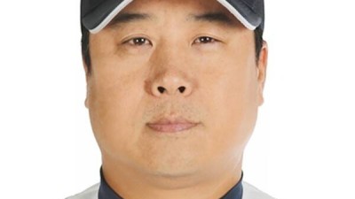 이대호·홍성흔까지 거론…울산야구단 새 사령탑은 장원진