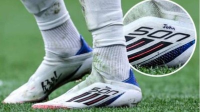 '굿바이 토트넘' 역사상 최고 한국인과 뛰었다…'손흥민 시그니처' 축구화 착용...존슨, 크리스탈 팰리스로 이적 멋진 여정이었어