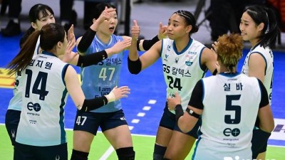 프로배구 GS칼텍스, 현대건설 9연승 도전에 제동…4위로 점프(종합)