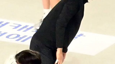 37살 최고참 베테랑이 코트에서 무릎을 꿇었다, 무슨 일이야 [유진형의 현장 1mm]