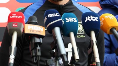 '독일 국대 포기→한국행 전격 결정' 카스트로프, 일본 혼혈과 너무 비교되네, 미친 애국심...분데스리거 유망주 아직 결정 못해