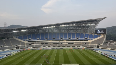 ‘역에서 도보로 25분’ 신생팀 용인FC의 문제점, 미르스타디움의 열악한 접근성…이상일 구단주 “차근차근 풀어가야” [MK현장]