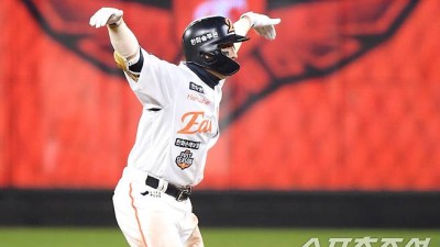 'FA 미아 위기' 손아섭, 결국 한화 잔류가 정답인가…진짜 문제는 그 다음