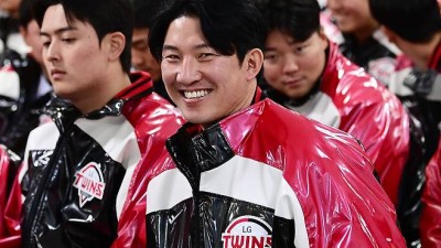 아내 말 듣고 현역 연장 결심→150km 강속구 가능 자신감 내비친 장시환, '제2의 김진성' 될 수 있을까 [잠실 현장]