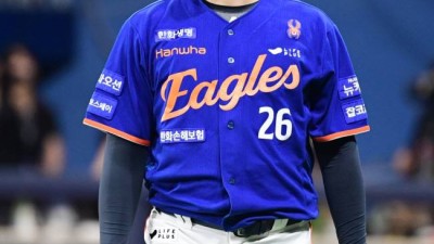 [공식발표] 한화 포기한 필승조, '연봉 3억' 초대박…'445.5%↑' 안현민 구단 역대 최고 인상률 기록