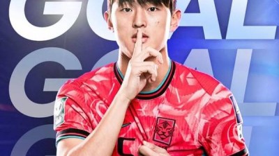 용병술 적중! 새 공격수로 기용된 19세 백가온, 환상 발리슛으로 호주전 선제골 (전반 진행 중)