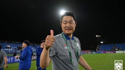 하나님께 감사하다 '역대급 졸전' 이민성 감독, 호주전 '행운의 승리'→'신' 먼저 찾았다…4강 한일전 잘 준비