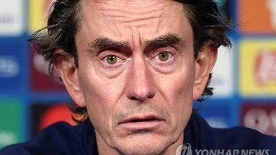 손흥민 지금이 떠날 적기 '돌발 발언' 프랭크 감독, 5달 만에 떠날 위기…英 BBC 토트넘, 결별 고심 중