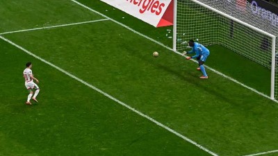 저기서 저런 파넨카킥을 한다고? 대환장 결승전,세네갈에 우승 헌납한 모로코...'레알 스타'브라힘 디아즈,눈물의 실축 장면[아프리카 네이션스컵 세네갈-모로코 결승]