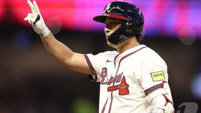 김하성, 빙판에 미끄러져 손가락 부상…수술·회복에 4~5개월