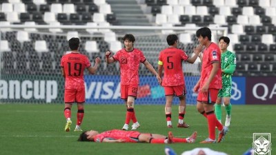 망했다, “韓 축구, 중국보다 실력 떨어져” 사우디에 0-4 패, 우즈벡 0-2 패…4강 진출해도 ‘사상 최악의 평가’
