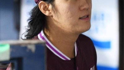 서건창은 힘들게 영입하고 안데려가는데, 공 못던지는 안우진은 왜 1군 캠프 떠날까