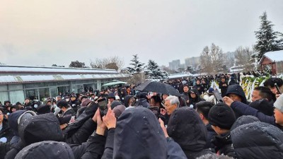 '中 바둑 영웅' 영결식서 조훈현 친구야, 다시 바둑 한 판…