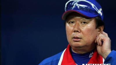 소신 발언!선동열 감독, 양준혁·이종범 은퇴 시킨 건 '오버'다 임창용, 작심 저격...SUN, 투수 무시 발언 많이 해