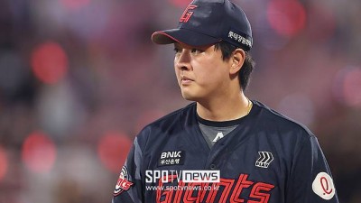 [단독] '차량 전손' 롯데 마무리 김원중, 1차 캠프 합류 불발…안타까운 교통사고 당했다