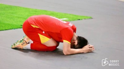 죄송합니다, 정말 죄송합니다 사우디에서 '무릎 꿇고 사과', 베트남 비밀병기의 좌절...김상식 애제자, 팬들에게 진심으로 사죄