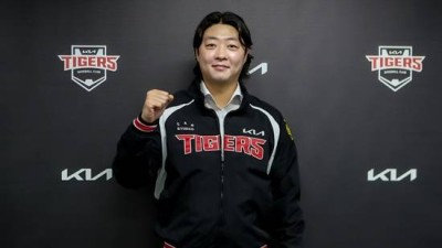 중견수 자원 우리도 풍부하지 않아, 최대한 지켜야…'B등급' 김범수 깜짝 영입! KIA, 25인 외 보상선수 누구 내주나