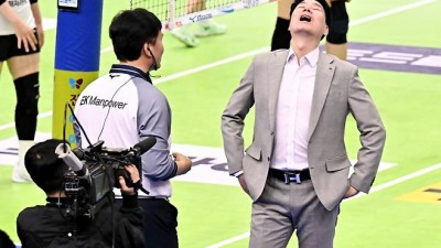 굴절 보였다 또 현대건설? 강성형 감독? 판정 아쉬움, .승점 1점이 아쉬운 판이었는데…[수원현장]