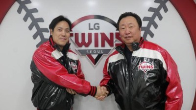 ‘85년생’이 홍창기·박동원 제쳤다… ‘3년 최대 16억’ 김진성, LG 최초 비FA 다년계약