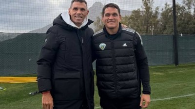 ‘K-심판에 눈엣가시→1년 만에 사임’ 포옛이 전북으로 돌아왔다…스페인 전지훈련지 방문→’항상 함께할 수 있어 특별하다’