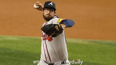 '같은 피' 한글 문신 새긴 한국계 우완, 시애틀과 마이너 계약 체결…2023년 영광 되찾을까