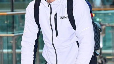 “야구 못하니까 인터뷰도 부담돼요” 홀드왕의 3년 연속 내리막, 4억→3.2억→1.8억→1억…사라진 구속과 밸런스를 되찾을까