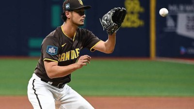 '박찬호 대기록 눈앞인데' 이대로 현역 생활 끝? 다르빗슈 재활에 전념, 아직 은퇴 결정 NO