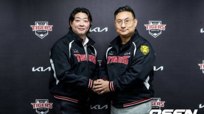 한화가 보상선수 고르는 날 오다니…이범호 보낸 후 무려 15년 만, 어떤 선택 내릴까