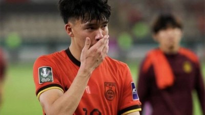 20살짜리가 노인네처럼 뛰어 '눈물의 사죄'에도 중국팬 비난 봇물…중국 양민혁, 일본전 0-4 대참사 원흉 지목