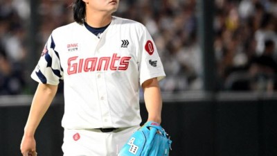 사생활이 무슨 상관이냐, 야구만 잘하면 된다? 팬들 사랑 먹고 사는 프로, 그럴 수 없다