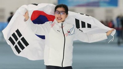 성장 속도 실화인가?... '여제' 김민선마저 집어삼킨 21세 괴물 이나현, 금빛 사고 칠까