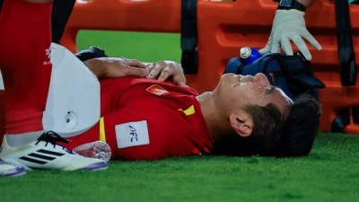 김상식 감독, 가슴 찢어진다...中 소림축구에 쓰러진 '애제자' 십자인대 파열→10개월 OUT