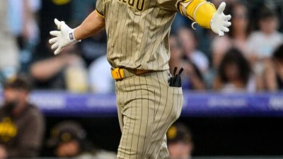 '빙판길 꽈당→또 개막전 날아갔다' 김하성 어쩌다가, 美도 컴백일 궁금하다 돌아오면 주전, 유격수 포지션 강점 있다