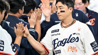 KIA가 얼마나 잘 묶었길래, 한화는 외야수 아닌 투수 유망주 선택…손아섭 기다림의 나날도 끝날까