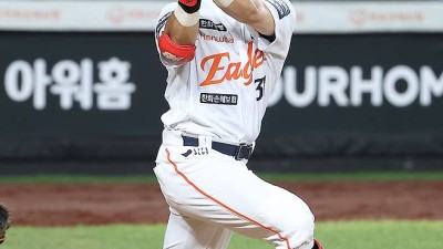 손아섭 바겐세일? 응하는 구단 있을까… 한화 마지막 오프시즌 과제, 선수 길 열어줄까