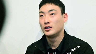 [공식발표] 최지훈 일단 다년계약 아닌 연봉계약 체결…SSG, 2026 연봉 계약 마무리→조형우 데뷔 첫 억대 연봉자 등극